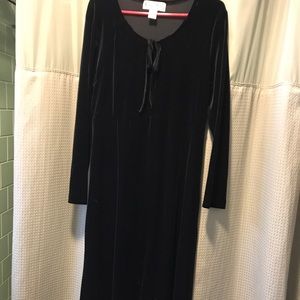 Black velvet stretchy dress